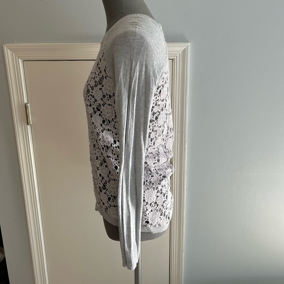 Gray sweater with beautiful cutout floral design - Picture 6 of 10